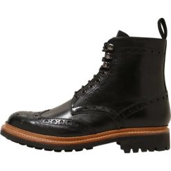 Buty zimowe męskie: Grenson FRED COMMANDO Botki sznurowane black
