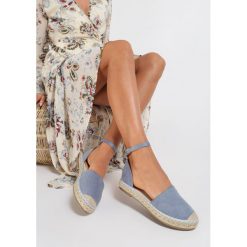 Niebieskie Espadryle Aqealla. Niebieskie espadryle damskie Renee, bez wzorów, bez obcasa. W wyprzedaży za 99,99 zł.