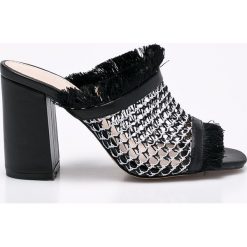 Public Desire - Klapki Adora. Czarne klapki damskie marki Public Desire, z materiału. W wyprzedaży za 129,90 zł.