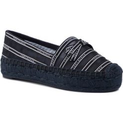 Espadryle Tory Burch Penelope Platform Espadrille Mesh 57663. Niebieskie espadryle damskie Tory Burch, bez wzorów, z meshu, bez obcasa. W wyprzedaży za 569,00 zł.