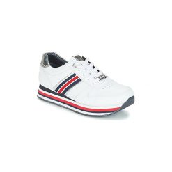 Buty Tom Tailor -. Białe trampki i tenisówki damskie marki Tom Tailor, bez wzorów, bez zapięcia. Za 219,00 zł.