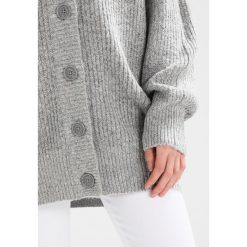 Kardigany damskie: Gina Tricot CARRIE CARDIGAN Kardigan light grey melange