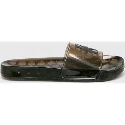 Calvin Klein Jeans - Klapki. Pomarańczowe klapki damskie marki Calvin Klein Jeans, z jeansu. Za 319,90 zł.