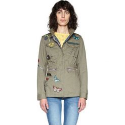 Desigual Kurtka damska Abriq Eclipse 18SWEWAB 4001 (rozmiar 40). Kurtki damskie Desigual, bez wzorów. W wyprzedaży za 362,00 zł.