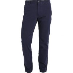 Chinosy męskie: DOCKERS ALPHA NEW Spodnie materiałowe pembroke
