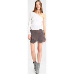 Bluzki asymetryczne: Ivyrevel MARS BLOUSE Bluzka white