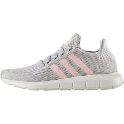 BUTY ADIDAS SWIFT RUN (37 1/3). Buty sportowe damskie Adidas, sportowe. W wyprzedaży za 249,99 zł.