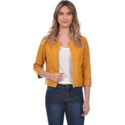 Skórzana kurtka w kolorze ciemnożółtym. Żółte kurtki damskie Kurtki skórzane, l, bez wzorów, klasyczne. W wyprzedaży za 549,95 zł.