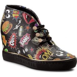 Sneakersy CARINII - B3995/OT K08-000-000-B88. Czarne półbuty damskie marki Carinii, bez wzorów, ze skóry, bez obcasa, na koturnie, bez zapięcia. W wyprzedaży za 239,00 zł.