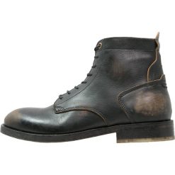 Buty zimowe męskie: H by Hudson MCKENDRICK Botki sznurowane black