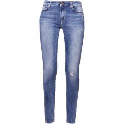 7 for all mankind PYPER Jeansy Slim Fit lightblue denim. Niebieskie jeansy damskie relaxed fit marki 7 for all mankind. W wyprzedaży za 743,20 zł.