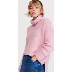 Miękki sweter z golfem - Różowy. Różowe swetry damskie Reserved, s, bez wzorów, bez rękawów, bez kaptura. Za 139,99 zł.