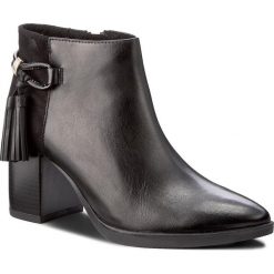 Botki CAPRICE - 9-25308-29 Black Comb 019. Czarne botki damskie na obcasie marki Caprice, z materiału. W wyprzedaży za 249,00 zł.