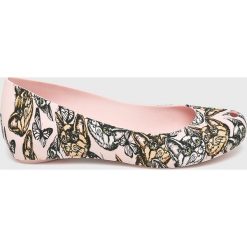Melissa - Baleriny Ultragirl 3Db III. Różowe baleriny damskie marki Melissa, z gumy. Za 339,90 zł.