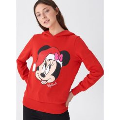 Bluza Minnie Mouse - Czerwony. Czerwone bluzy damskie House, s, z motywem z bajki, bez rękawów, bez kaptura. Za 99,99 zł.