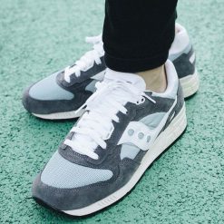 Saucony Shadow 5000 Vintage (S70404-6). Szare buty sportowe męskie Saucony, ze skóry, bez zapięcia. Za 237,99 zł.