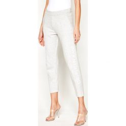 Spodnie dresowe Calvin Klein Jeans J20J213775. Szare spodnie damskie Calvin Klein Jeans, m, z bawełny. W wyprzedaży za 359,00 zł.