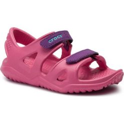 Klapki basenowe CROCS 204988-60O. Różowe klapki dziewczęce Crocs, z tworzywa sztucznego. Za 109,99 zł.