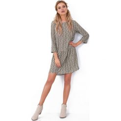 Sukienka F652 _wielokolorowy. Sukienki damskie Tagless, l, z nadrukiem, z elastanu, eleganckie, bez kołnierzyka, bez rękawów. Za 133,00 zł.
