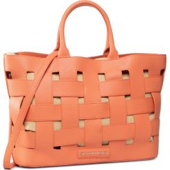 Torebka SILVIAN HEACH - Shopper Bag Big Sh Dafne RCP20138BO Hot Coral W3458. Pomarańczowe torby damskie na zakupy Silvian Heach, bez wzorów, ze skóry ekologicznej, klasyczne, na ramię, bez dodatków. W wyprzedaży za 249,00 zł.