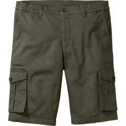 Bermudy bojówki ze specjalnym krojem brzucha bonprix ciemnooliwkowy. Zielone spodenki i szorty męskie bonprix, m, bez wzorów. Za 99,99 zł.