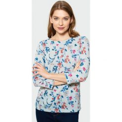 Prosty sweter w kwiaty. Szare swetry damskie Greenpoint, w kwiaty, z elastanu, bez rękawów, bez kaptura. Za 39,99 zł.