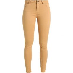 Jeansy damskie: Denim is Dead OATH Jeans Skinny Fit pale apricot