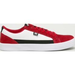 DC - Buty Lynnfield. Czerwone buty sportowe męskie DC, ze skóry, na sznurówki. W wyprzedaży za 219,90 zł.