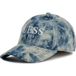 Czapka z daszkiem GUESS - Vikky (TD) Hats AW8332 COT01 DEN. Niebieskie czapki damskie Guess, z aplikacjami, z bawełny. Za 169,00 zł.