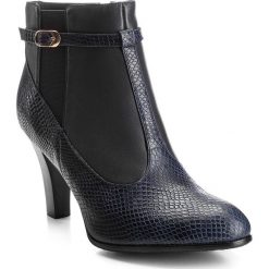 Buty damskie. Niebieskie botki damskie Wittchen, ze skóry, eleganckie, na wysokim obcasie, ze sprzączką. W wyprzedaży za 254,91 zł.