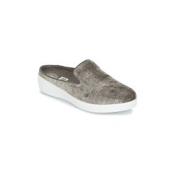 Klapki FitFlop SUPERSKATE MULES IN VELVET. Szare klapki damskie marki FitFlop, bez wzorów, bez obcasa. Za 311,20 zł.