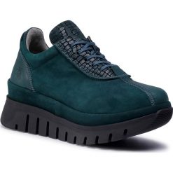 Sneakersy FLY LONDON - Besifly P501203008 Green Forest. Zielone półbuty damskie Fly London, bez wzorów, ze skóry, bez obcasa, na koturnie, bez zapięcia. Za 679,00 zł.