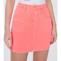 Jeansowa mini spódnica - Różowy. Różowe spódniczki damskie Sinsay, bez wzorów, z jeansu, mini. Za 49,99 zł.