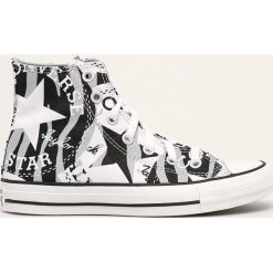 Converse - Trampki. Czarne trampki i tenisówki damskie Converse, bez wzorów, z gumy, na sznurówki. W wyprzedaży za 239,90 zł.