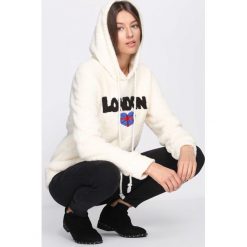 Kremowa Bluza Exploring. Białe bez kategorii marki Born2be, na zimę, s, z kapturem. Za 49,99 zł.