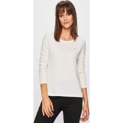 Tommy Jeans - Longsleeve. Niebieskie bluzki damskie Tommy Jeans, s, bez wzorów, z bawełny, z okrągłym kołnierzem. W wyprzedaży za 129,90 zł.
