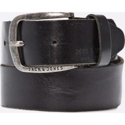 Jack & Jones - Pasek skórzany. Czarne paski męskie Jack & Jones, w paski, z materiału. W wyprzedaży za 79,90 zł.