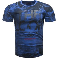 Koszulka męska t-shirt z nadrukiem niebieski Recea. Niebieskie koszulki męskie Recea, s, z nadrukiem, z bawełny, klasyczne, bez kołnierzyka. W wyprzedaży za 9,99 zł.