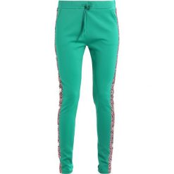 Spodnie dresowe damskie: Circle of Trust ROBYN JOGG Spodnie treningowe frog green