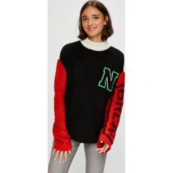 Noisy May - Sweter. Czarne swetry damskie Noisy May, s, z aplikacjami, z dzianiny, z krótkim rękawem, krótkie, bez kaptura. W wyprzedaży za 69,90 zł.