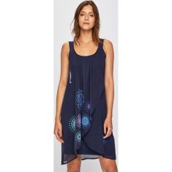 Desigual - Sukienka. Niebieskie sukienki damskie Desigual, na co dzień, bez wzorów, z elastanu, casualowe, z okrągłym kołnierzem, bez rękawów, mini, proste. Za 379,90 zł.