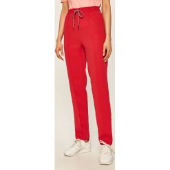 Tommy Jeans - Spodnie. Niebieskie spodnie damskie Tommy Jeans, s, z poliesteru. Za 449,90 zł.