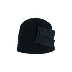 Czapka damska Dworska czarna. Czarne czapki zimowe damskie Art of Polo. Za 45,72 zł.