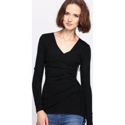 Czarny Sweter Deep Feelings. Czarne swetry klasyczne damskie Born2be, l, z dzianiny. Za 59,99 zł.