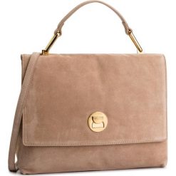 Torebka COCCINELLE - DD1 Liya Suede E1 DD1 18 01 01 Taupe/Taupe N75. Brązowe torebki klasyczne damskie Coccinelle, bez wzorów, ze skóry, klasyczne, bez dodatków. W wyprzedaży za 899,00 zł.