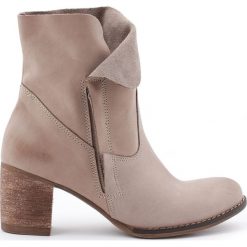 Botki - skóra naturalna - model 454 - kolor cappuccino. Pomarańczowe botki damskie Zapato, na wiosnę, ze skóry, eleganckie, za kostkę, na wysokim obcasie, na obcasie, na zamek. W wyprzedaży za 339,00 zł.