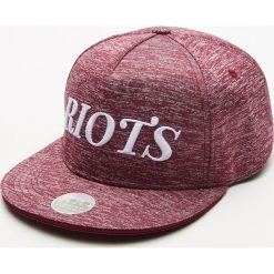 Czapka snapback z napisem - Bordowy. Czerwone czapki męskie marki House, z napisami. Za 35,99 zł.