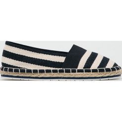 Marco Tozzi - Espadryle. Szare espadryle damskie Marco Tozzi, bez wzorów, z gumy, bez obcasa, na obcasie. W wyprzedaży za 99,90 zł.