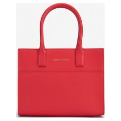 Emporio Armani Torebka Czerwony. Czerwone torebki klasyczne damskie Emporio Armani, w paski, z materiału, bez dodatków. Za 1512,95 zł.