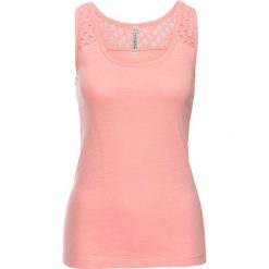 Top z koronką bonprix jasny koralowy. Czerwone topy damskie bonprix, w koronkowe wzory, z koronki, z klasycznym kołnierzykiem. Za 32,99 zł.